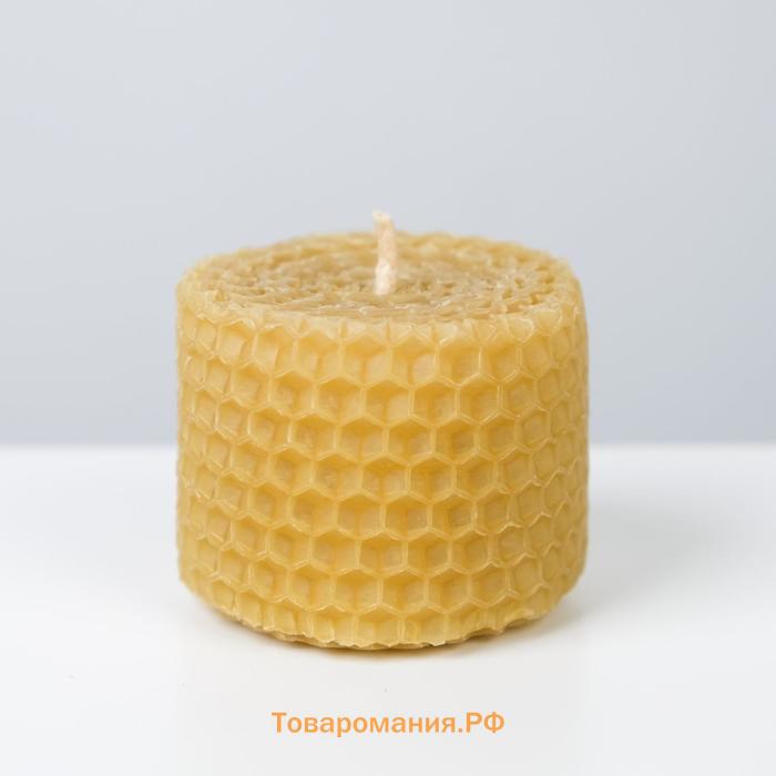 Свеча из вощины, медовая, «Новый год», 4х4,5 см